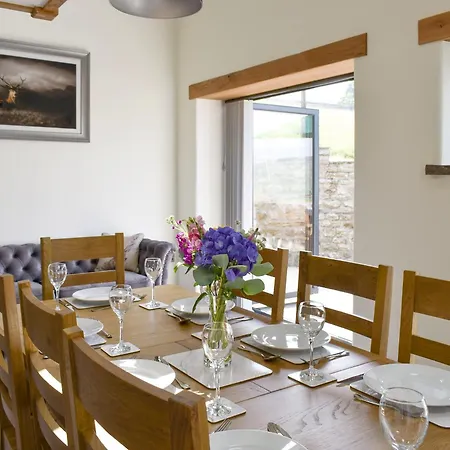 Holiday home Deer Park - Uk33360