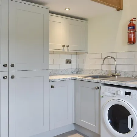 Дом отдыха Deer Park - Uk33360 *