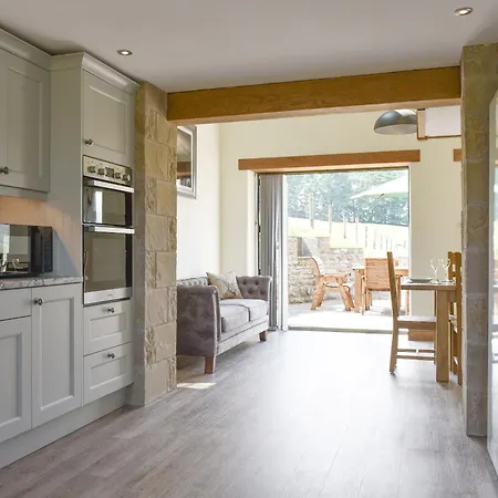 Дом отдыха Deer Park - Uk33360 *